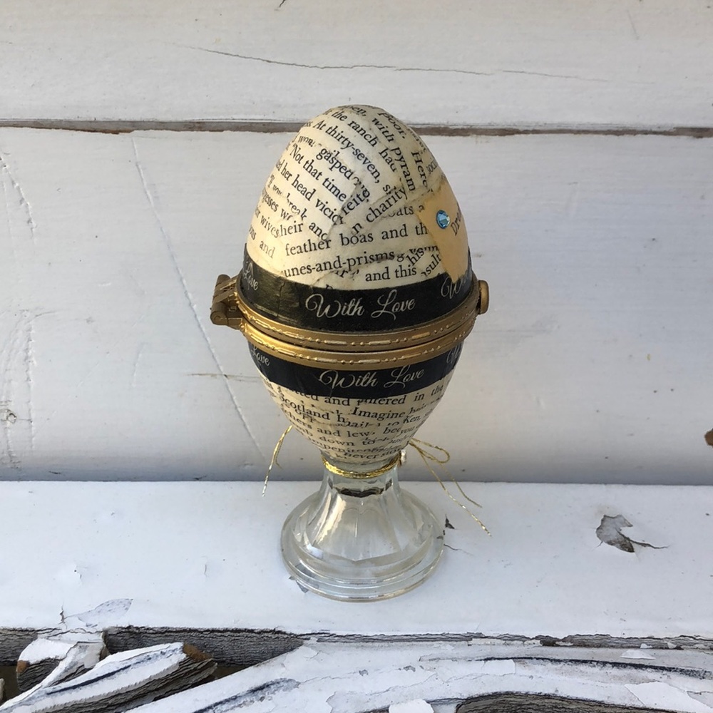 Glass egg - Picture 5 of 7
